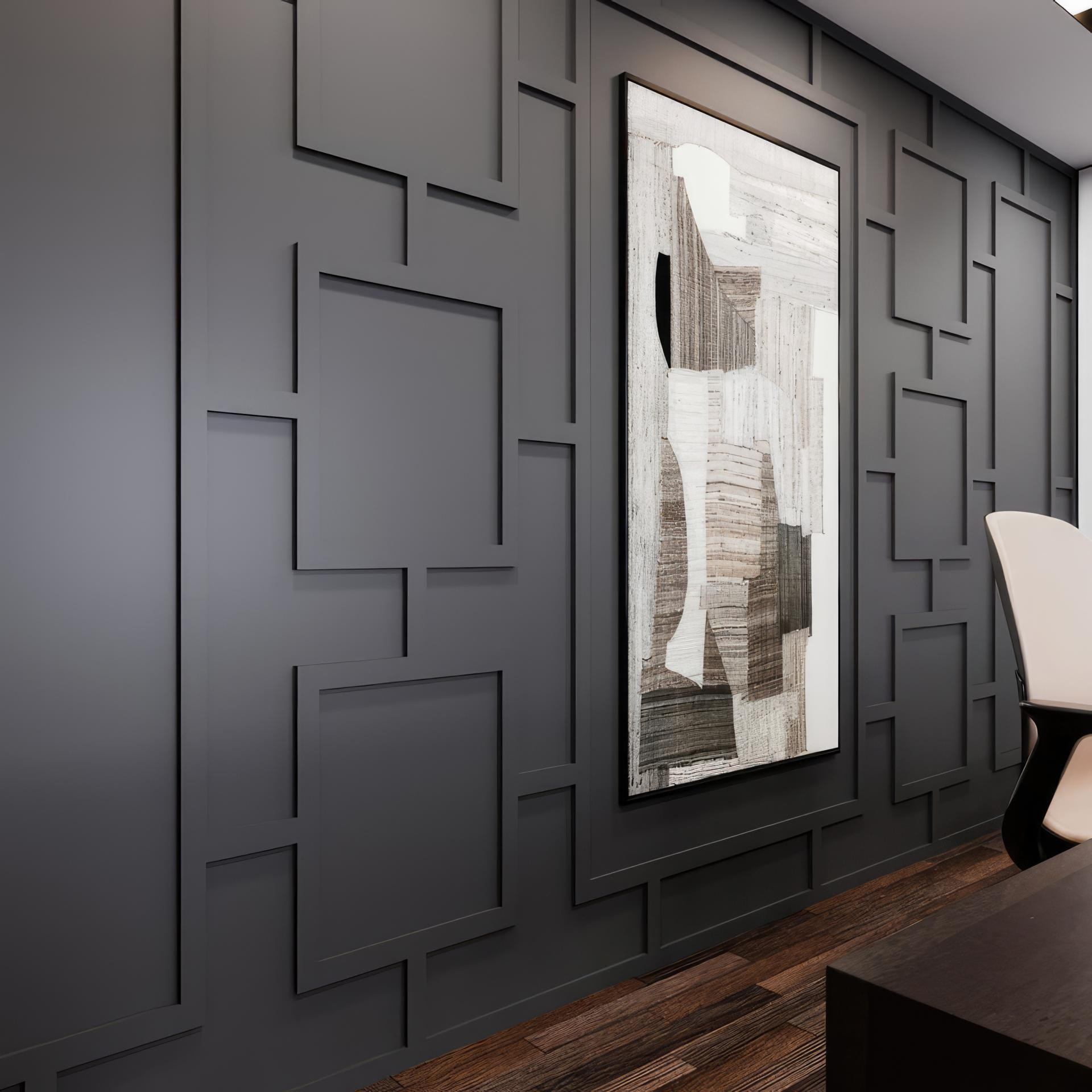 Koyu antrasit geometrik poliüretan duvar kaplaması, soyut tablo ve doğal ahşap zemin detaylı modern salon tasarımı.