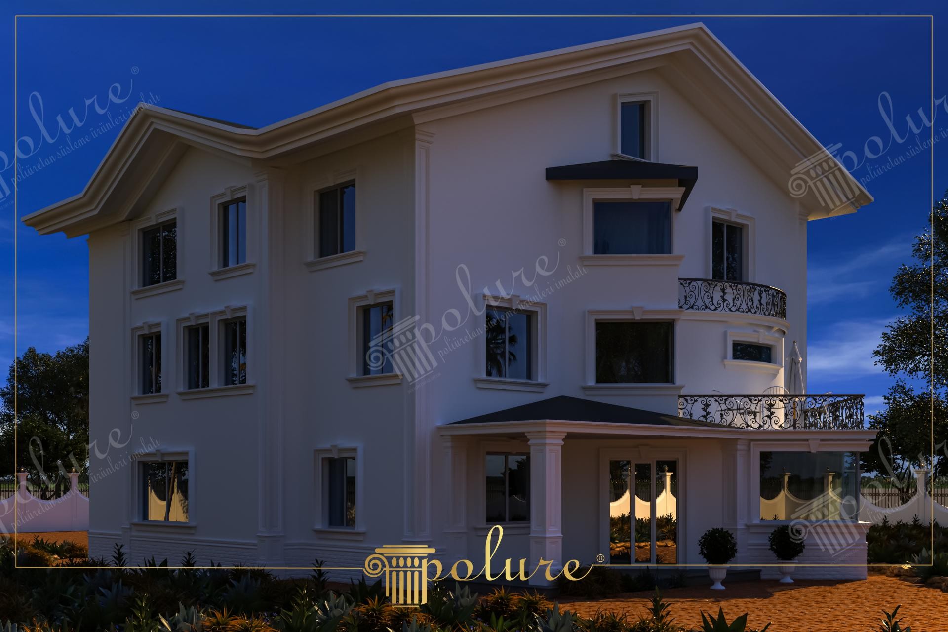 Şık bir ışıklandırma tasarımıyla aydınlatılmış üç katlı beyaz villanın dış cephesini süsleyen pencere söveleri, yatay kat silmeleri ve balkon sütunları.