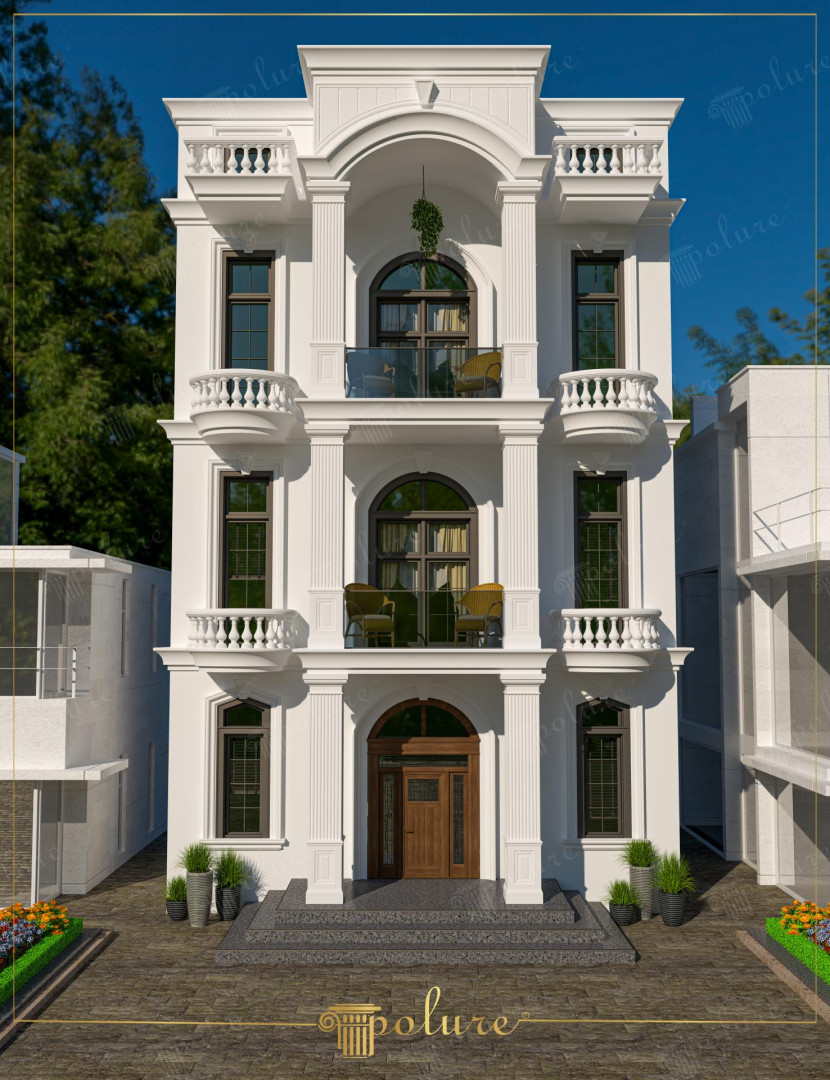 Üç katlı klasik villanın beyaz renkli dış cephesinde yer alan poliüretan pilaster sütunlar, kemerli pencereler ve balkon korkulukları.