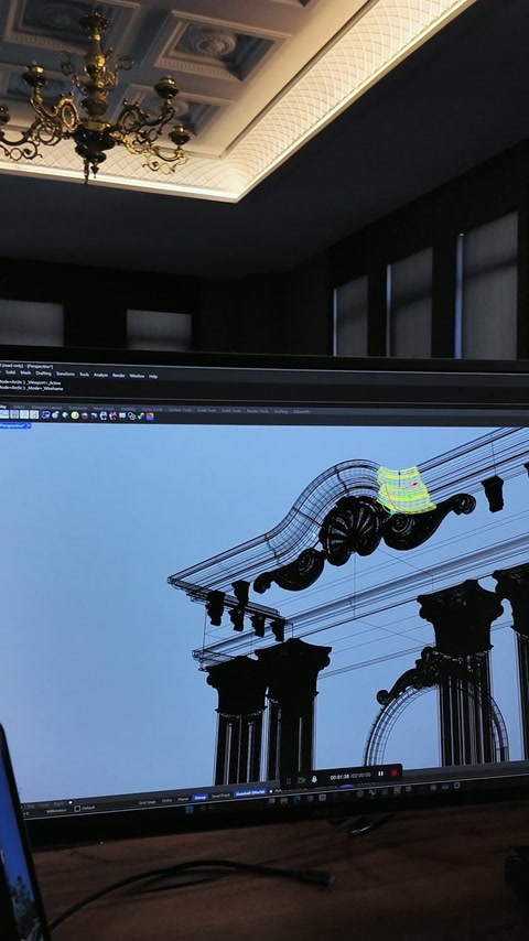 Portal modelinin üst süslemeleri farklı görüntüleme modunda kontrol ediliyor