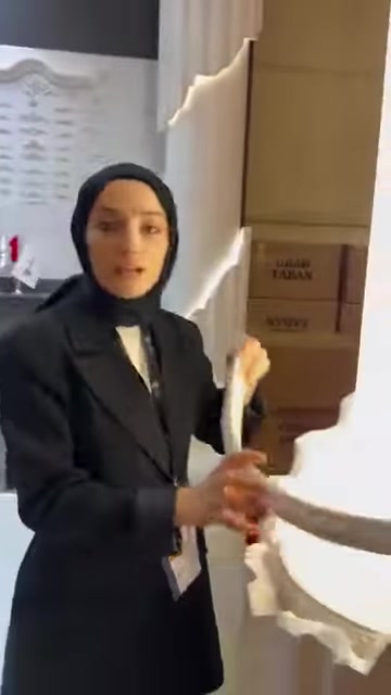 Uzun esnek profil elde kavis verilerek tanıtılıyor
