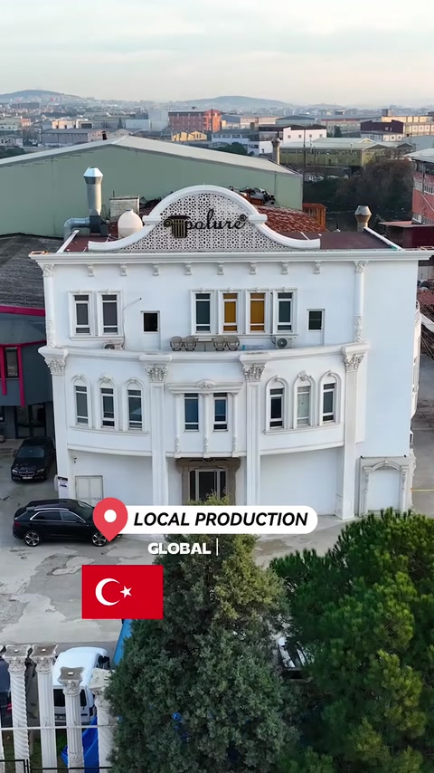 Dekoratif söve ve cephe profilleriyle tamamlanan üretim binası dış cephesi