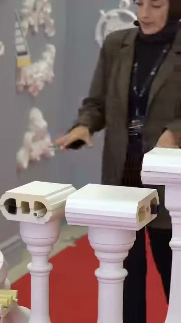 Kapalı ve kesitli küpeşte modelleri dekoratif dikmelerde karşılaştırılıyor.