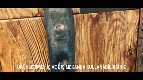 Kiriş yüzeyindeki budak, çatlak ve ahşap damar ayrıntısı