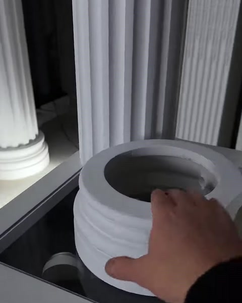 Poliüretan Kare ve Dairesel Sütun Başlıkları ile Klasik Mimari Şıklığı — 0:04