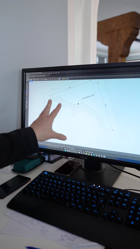 Özel profil ve LED kanalı bilgisayar ortamında teknik olarak çiziliyor