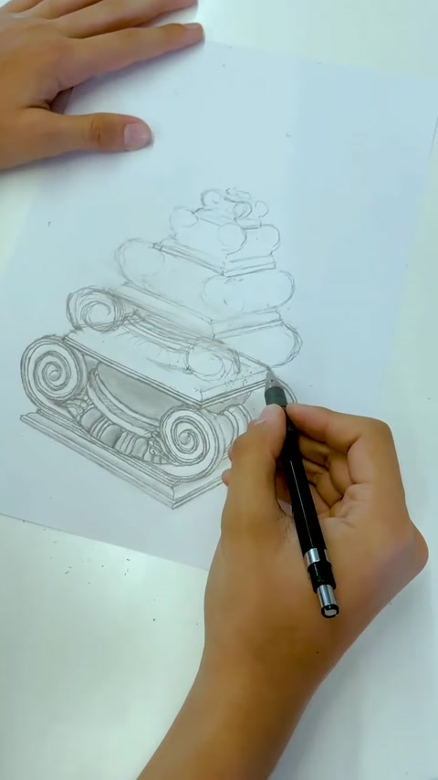 İyon sütun başlığı tasarımının kâğıt üzerinde çizim aşaması