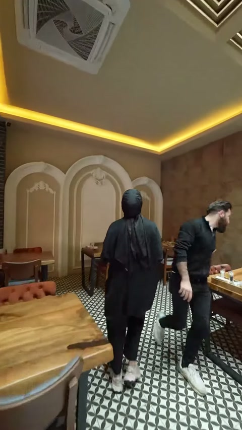 Poliüretan İyon Sütun ve Kemer Söve Modelleriyle Restoran Dekorasyonu