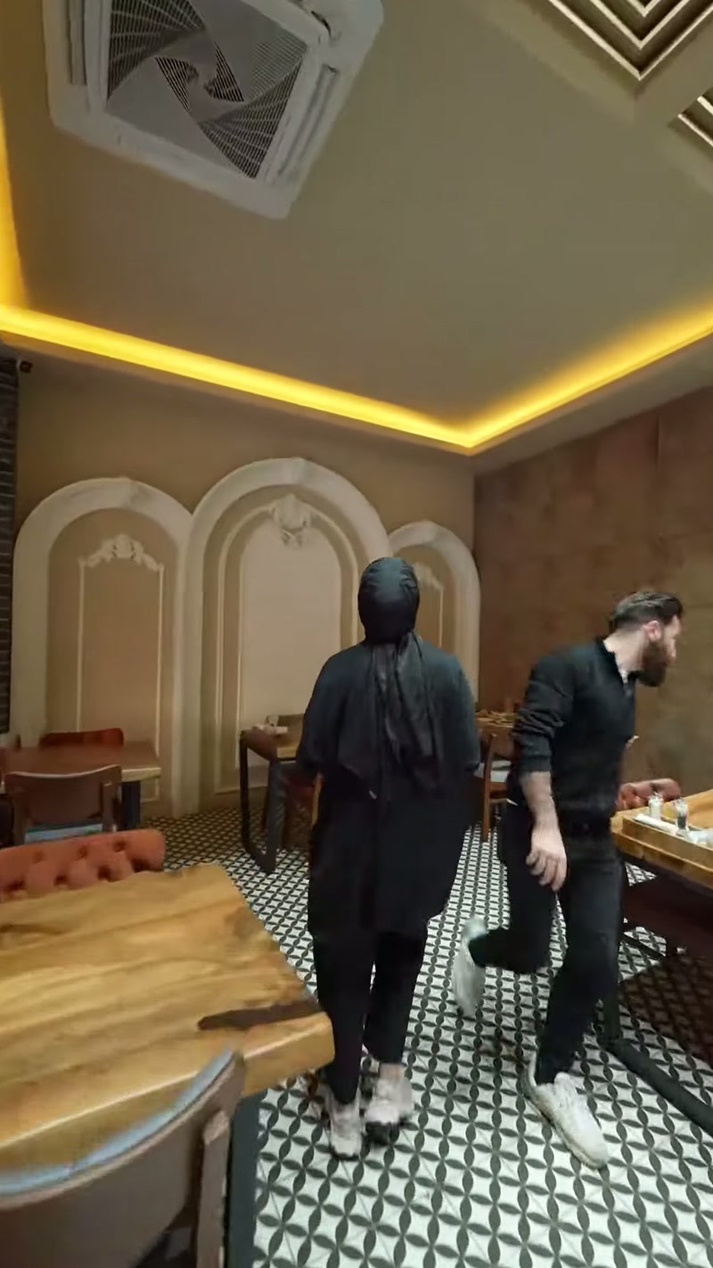 Poliüretan İyon Sütun ve Kemer Söve Modelleriyle Restoran Dekorasyonu